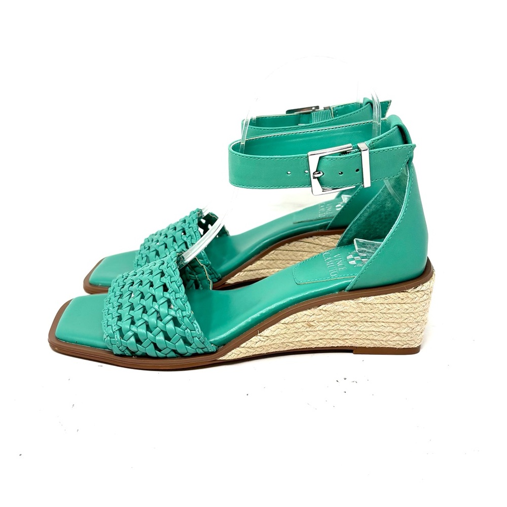 NEW Vince Camuto Sandals